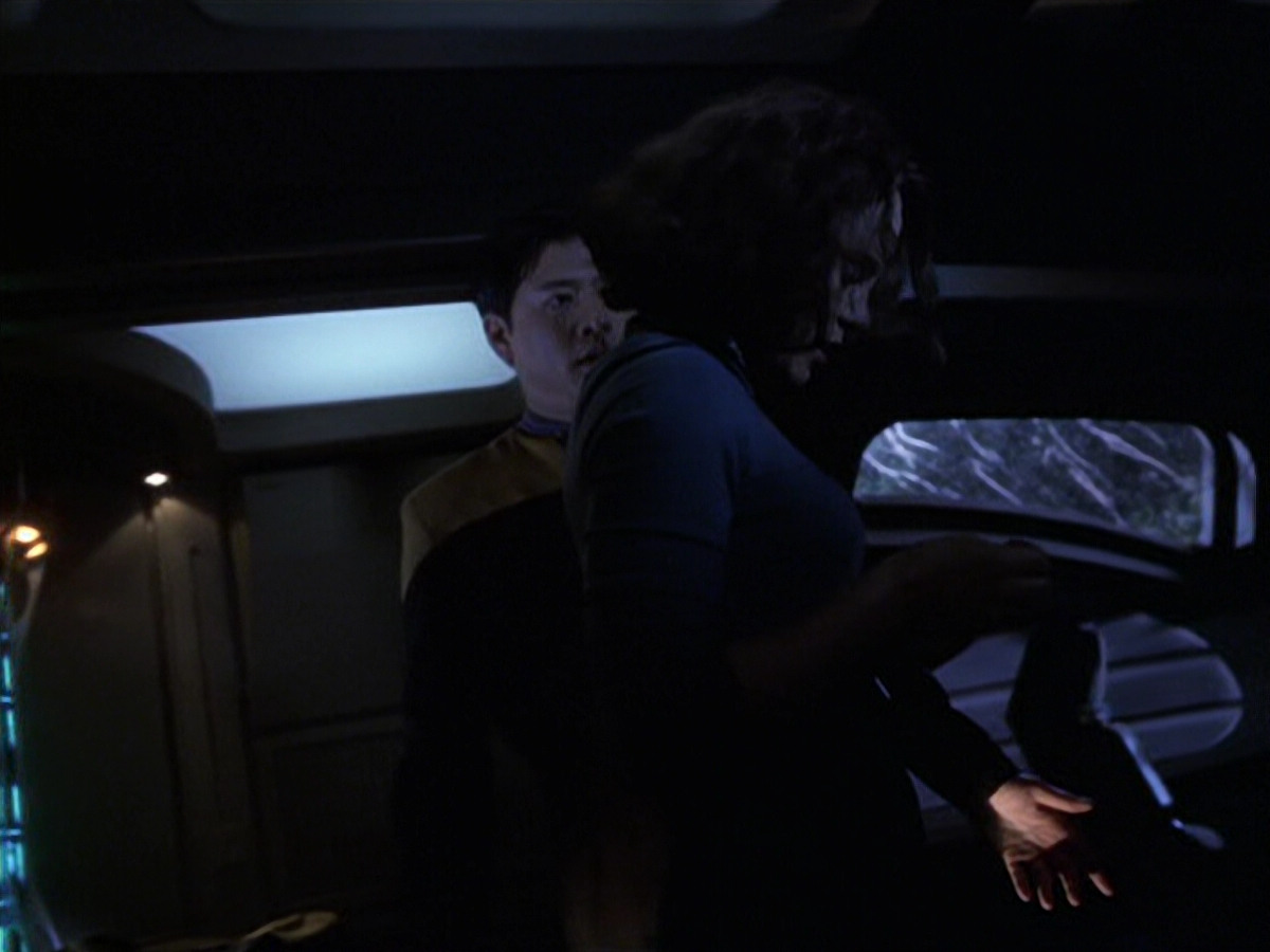 extant_StarTrek_VOY_6x22-Muse_03270.jpg