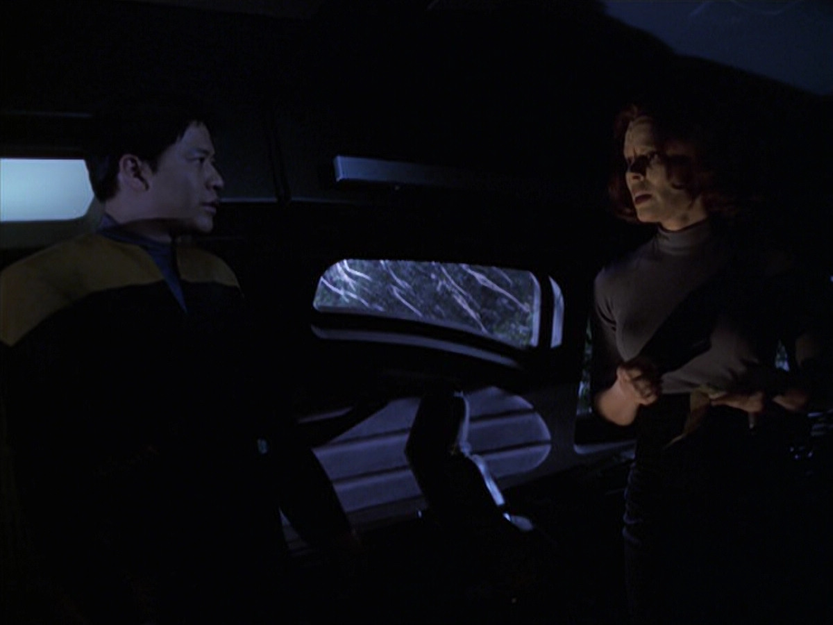 extant_StarTrek_VOY_6x22-Muse_03280.jpg
