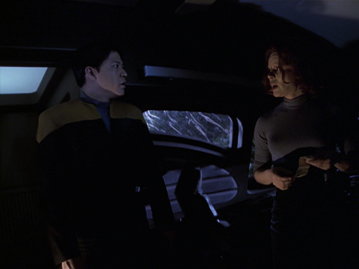 extant_StarTrek_VOY_6x22-Muse_03283.jpg