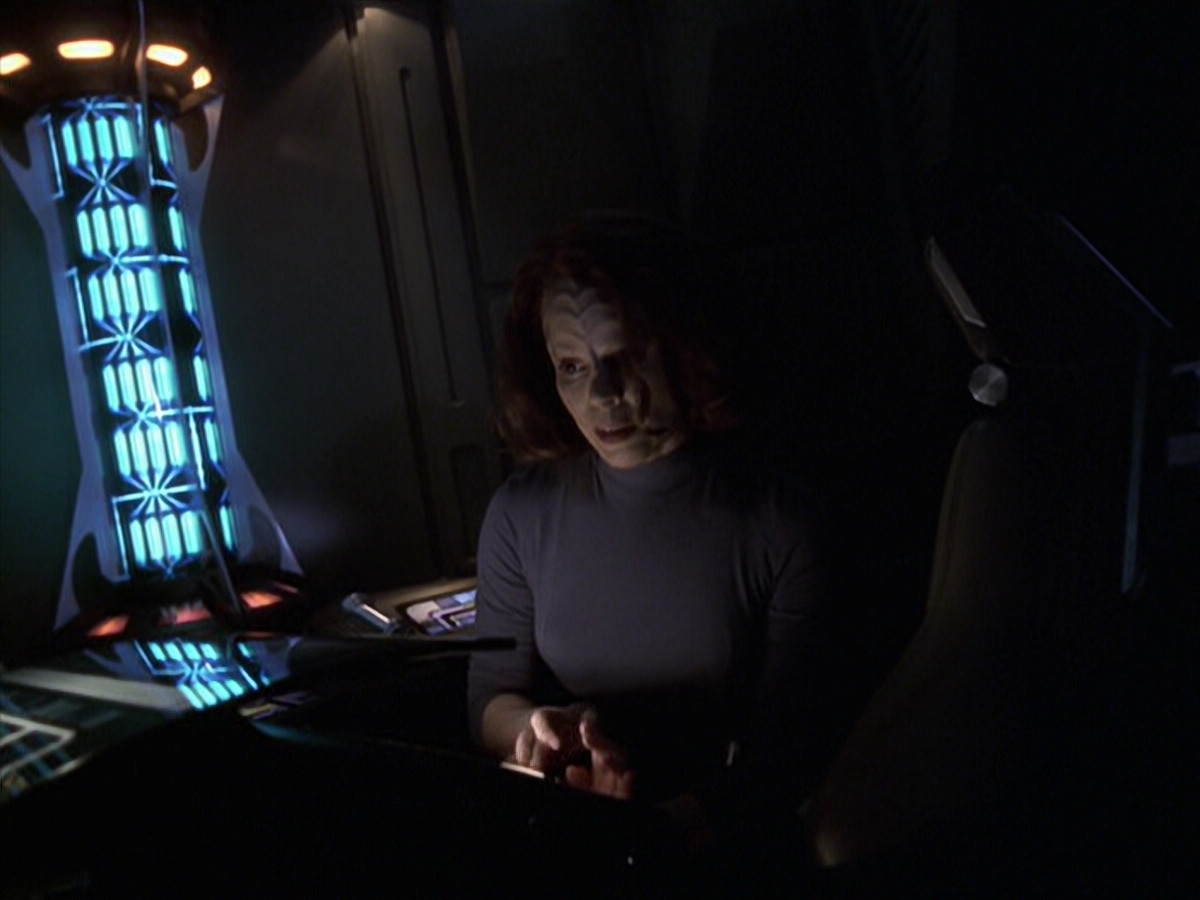 extant_StarTrek_VOY_6x22-Muse_03294.jpg