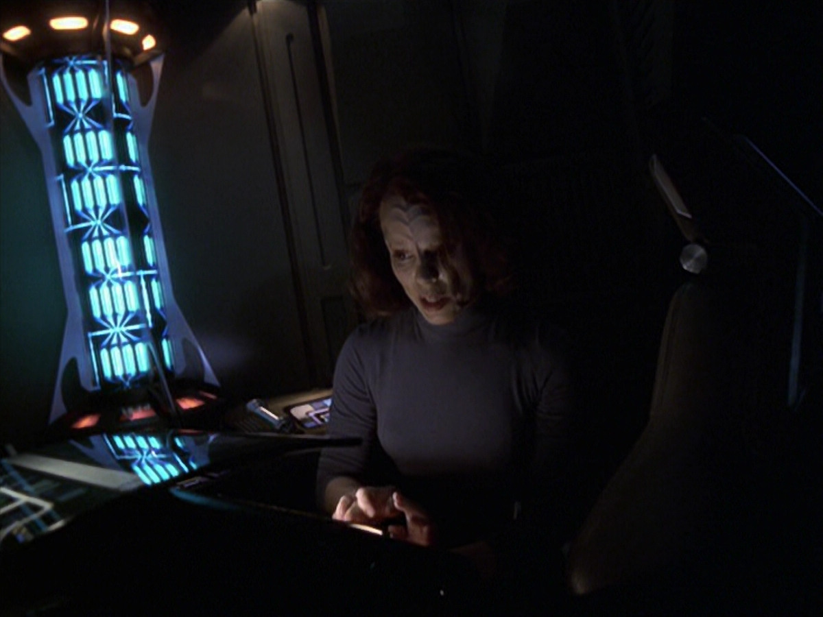 extant_StarTrek_VOY_6x22-Muse_03296.jpg