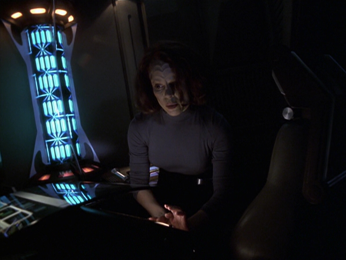 extant_StarTrek_VOY_6x22-Muse_03300.jpg