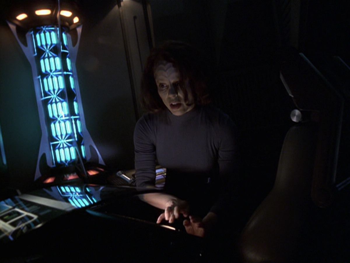 extant_StarTrek_VOY_6x22-Muse_03302.jpg