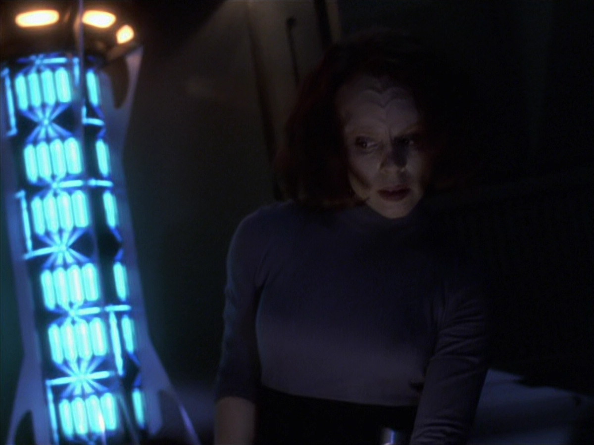 extant_StarTrek_VOY_6x22-Muse_03307.jpg