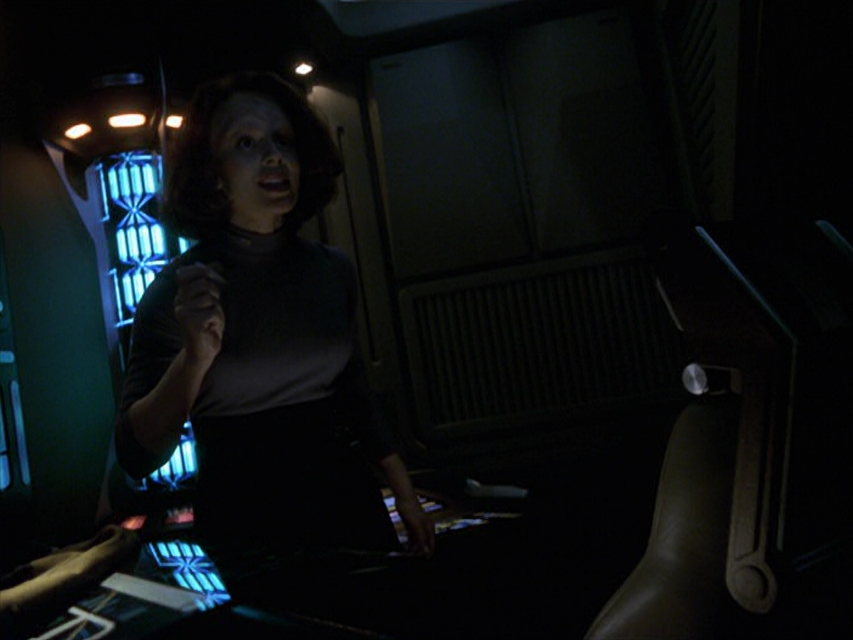 extant_StarTrek_VOY_6x22-Muse_03315.jpg