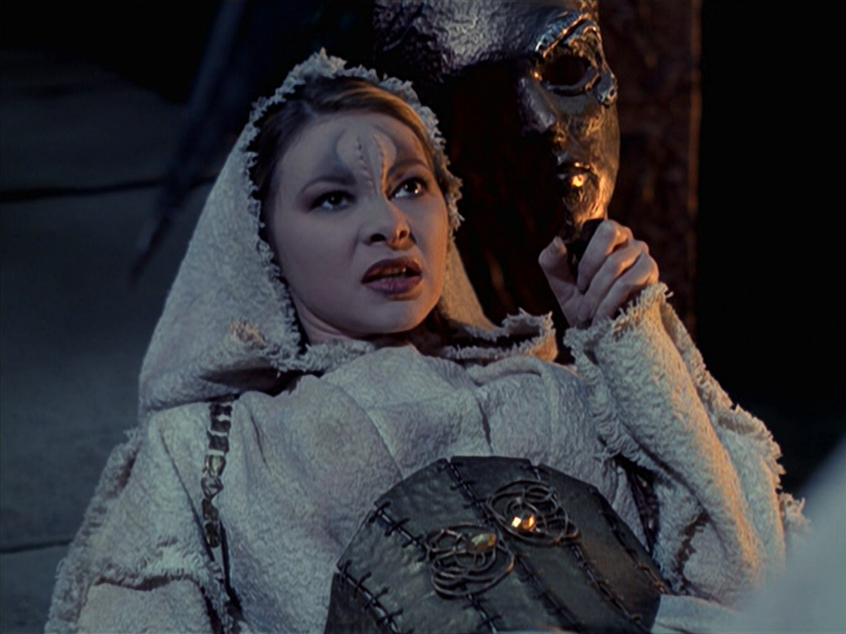 extant_StarTrek_VOY_6x22-Muse_03335.jpg
