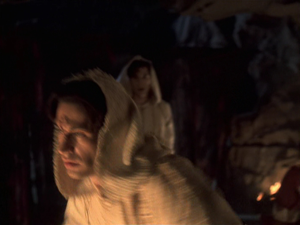 extant_StarTrek_VOY_6x22-Muse_03402.jpg