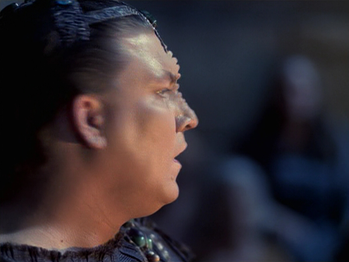 extant_StarTrek_VOY_6x22-Muse_03479.jpg