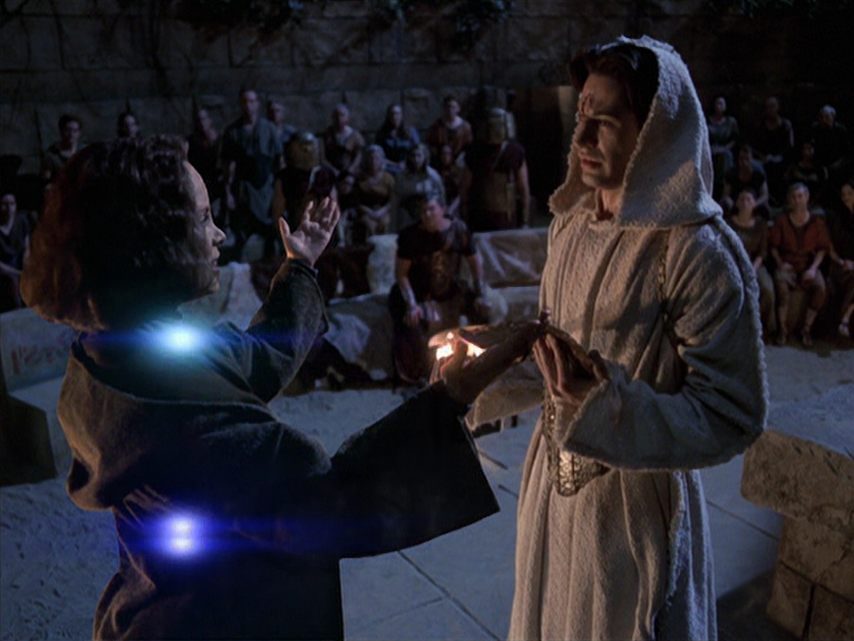 extant_StarTrek_VOY_6x22-Muse_03565.jpg