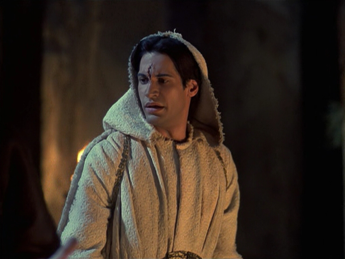 extant_StarTrek_VOY_6x22-Muse_03588.jpg