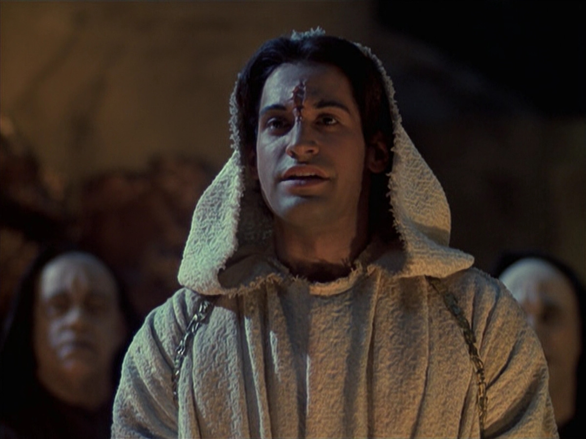 extant_StarTrek_VOY_6x22-Muse_03623.jpg