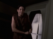 extant_StarTrek_VOY_6x22-Muse_00926.jpg