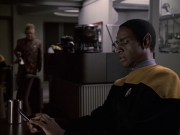 extant_StarTrek_VOY_6x22-Muse_01576.jpg
