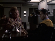 extant_StarTrek_VOY_6x22-Muse_01599.jpg