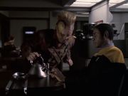 extant_StarTrek_VOY_6x22-Muse_01649.jpg