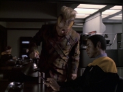 extant_StarTrek_VOY_6x22-Muse_01655.jpg
