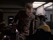 extant_StarTrek_VOY_6x22-Muse_01656.jpg