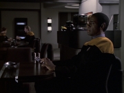 extant_StarTrek_VOY_6x22-Muse_01667.jpg