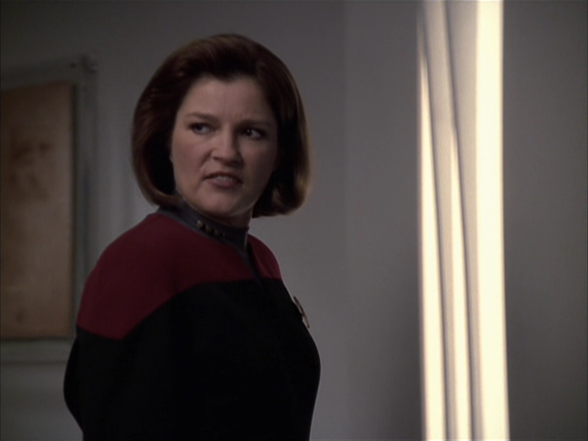 extant_StarTrek_VOY_6x23-Fury_00077.jpg