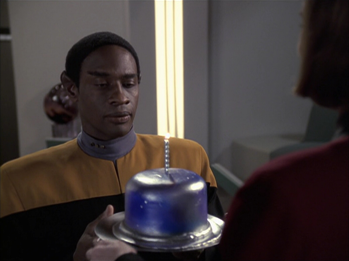 extant_StarTrek_VOY_6x23-Fury_00107.jpg