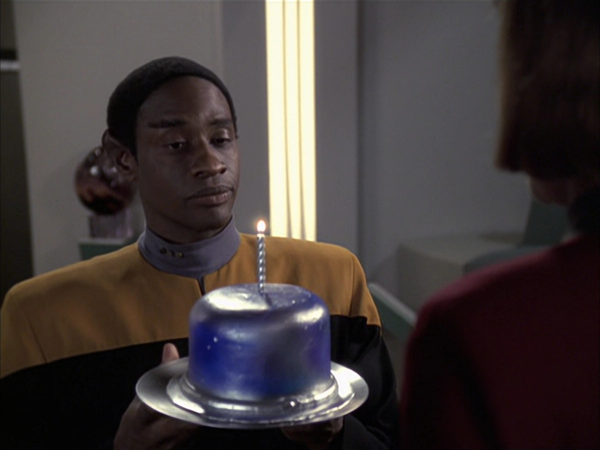 extant_StarTrek_VOY_6x23-Fury_00108.jpg