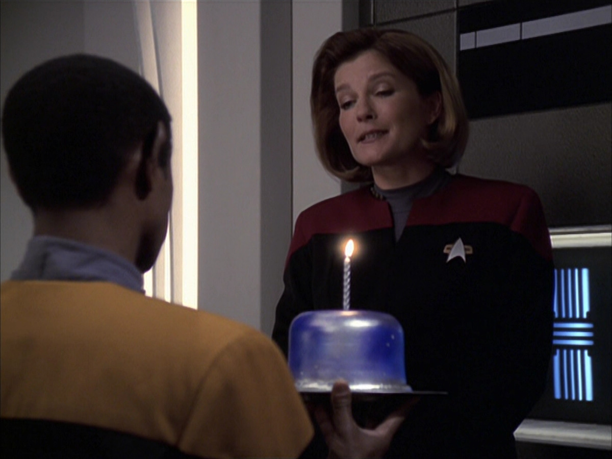 extant_StarTrek_VOY_6x23-Fury_00124.jpg