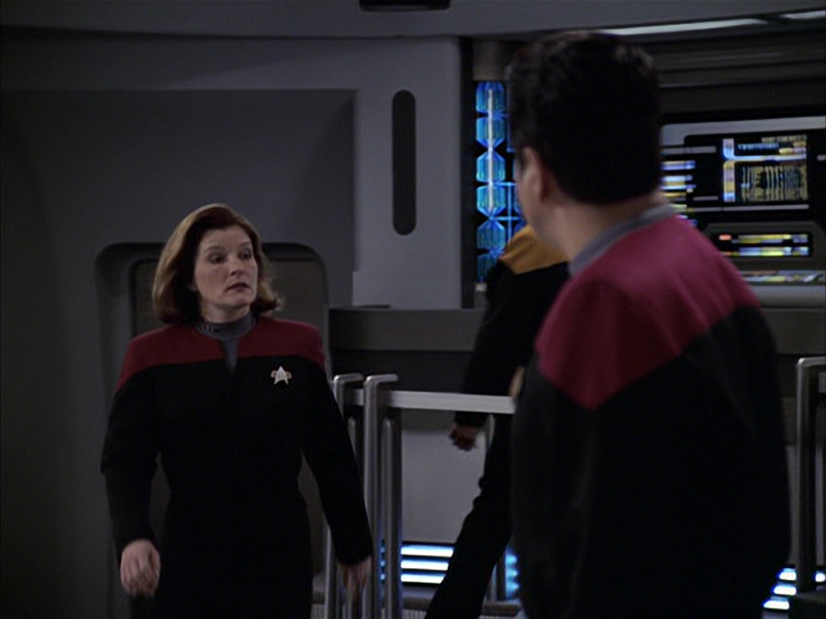 extant_StarTrek_VOY_6x23-Fury_00170.jpg