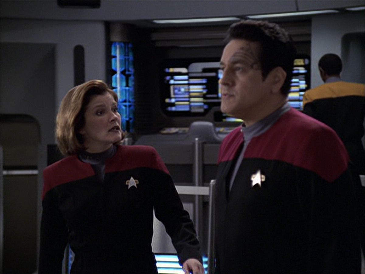 extant_StarTrek_VOY_6x23-Fury_00172.jpg