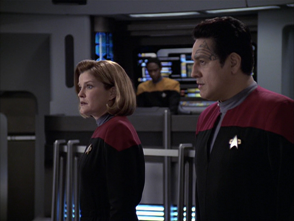 extant_StarTrek_VOY_6x23-Fury_00179.jpg
