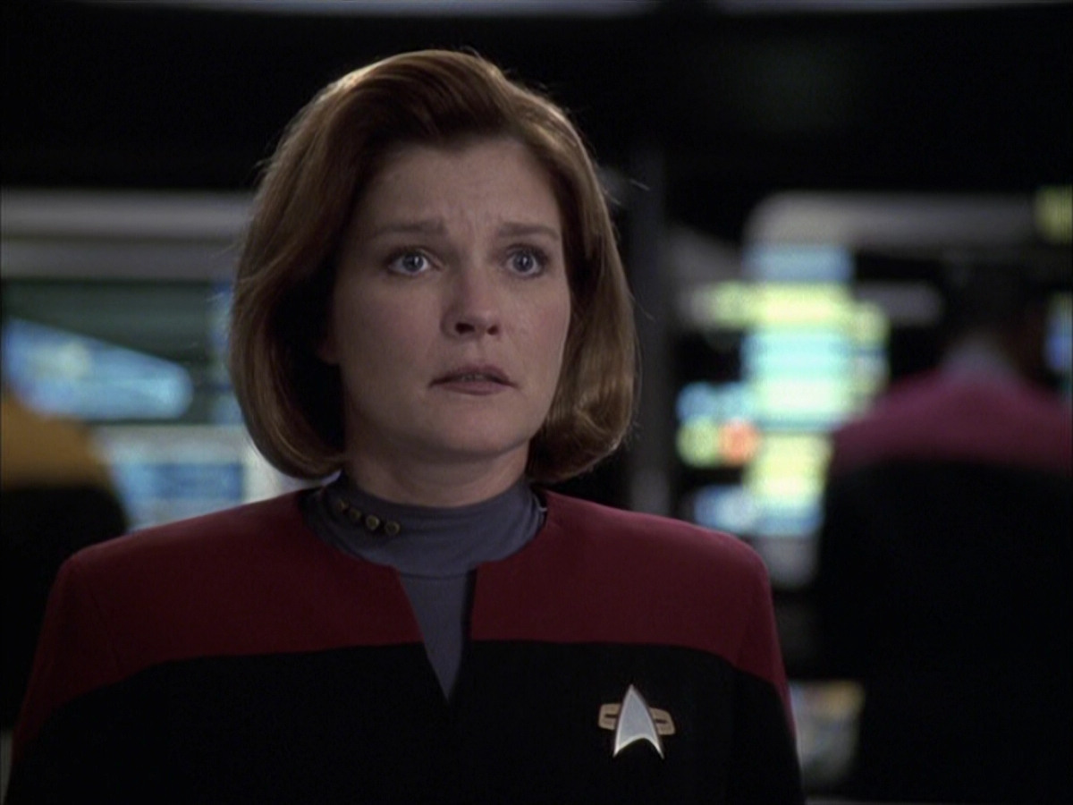 extant_StarTrek_VOY_6x23-Fury_00187.jpg