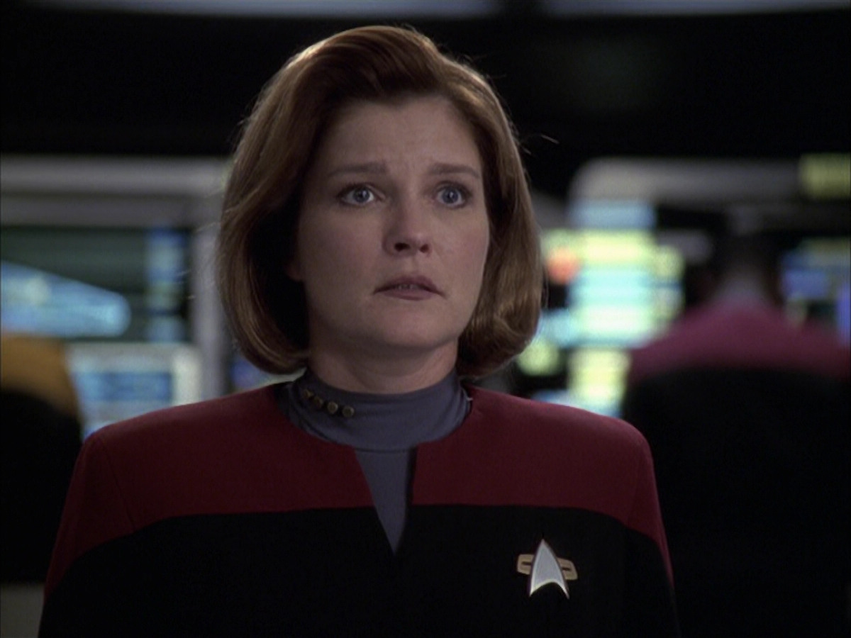 extant_StarTrek_VOY_6x23-Fury_00197.jpg