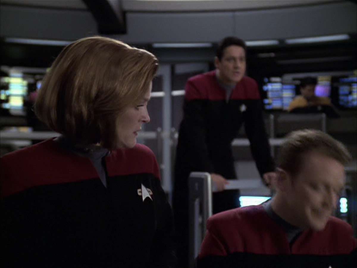 extant_StarTrek_VOY_6x23-Fury_00227.jpg