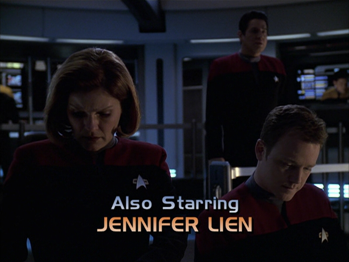 extant_StarTrek_VOY_6x23-Fury_00408.jpg