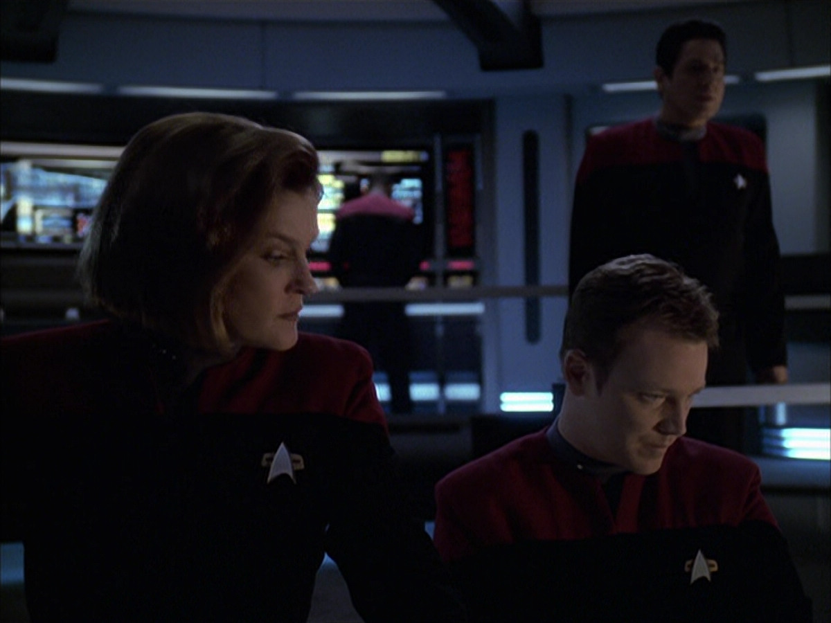extant_StarTrek_VOY_6x23-Fury_00426.jpg