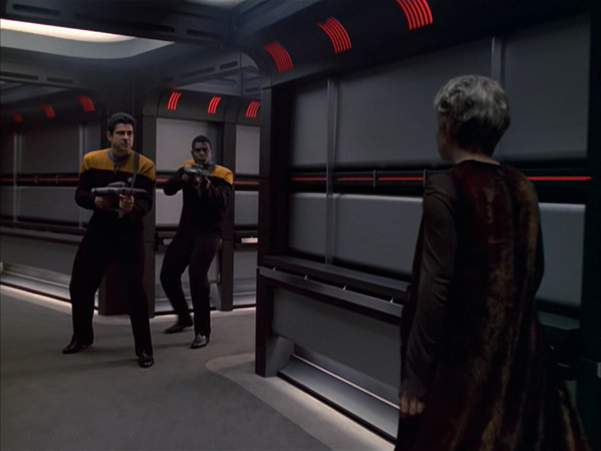 extant_StarTrek_VOY_6x23-Fury_00452.jpg