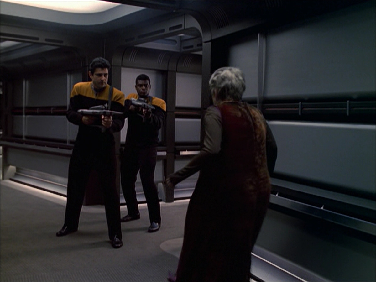 extant_StarTrek_VOY_6x23-Fury_00456.jpg