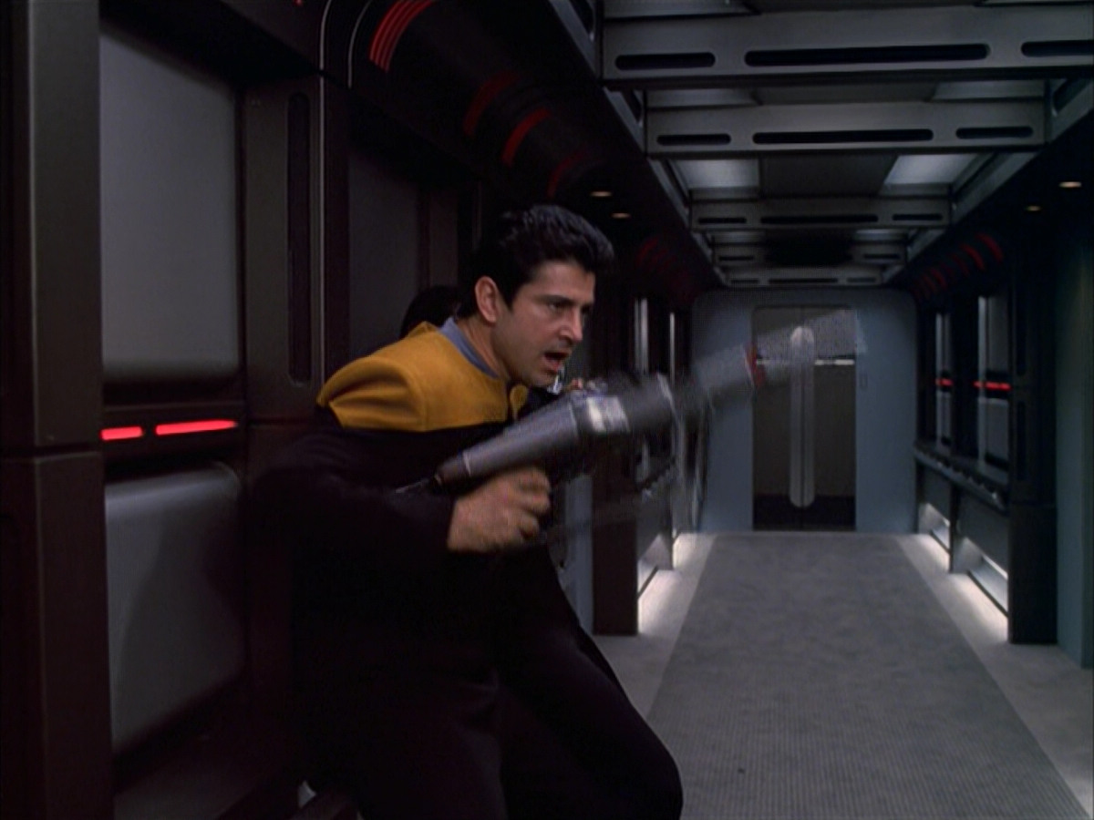 extant_StarTrek_VOY_6x23-Fury_00462.jpg