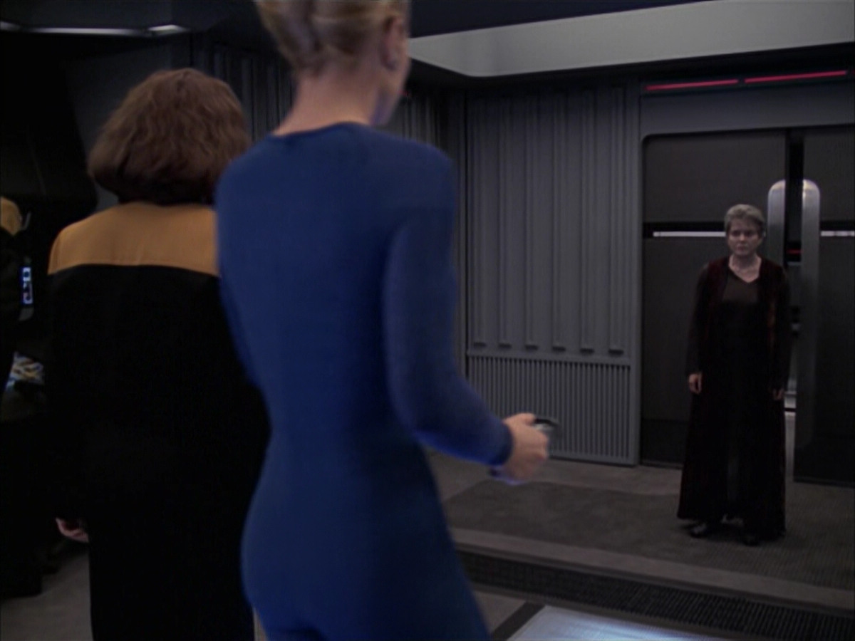 extant_StarTrek_VOY_6x23-Fury_00487.jpg