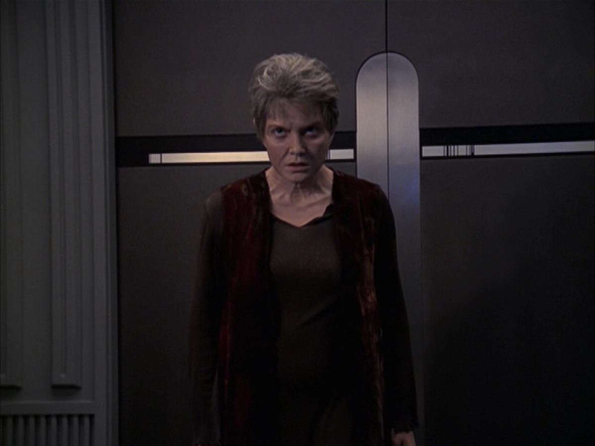 extant_StarTrek_VOY_6x23-Fury_00491.jpg