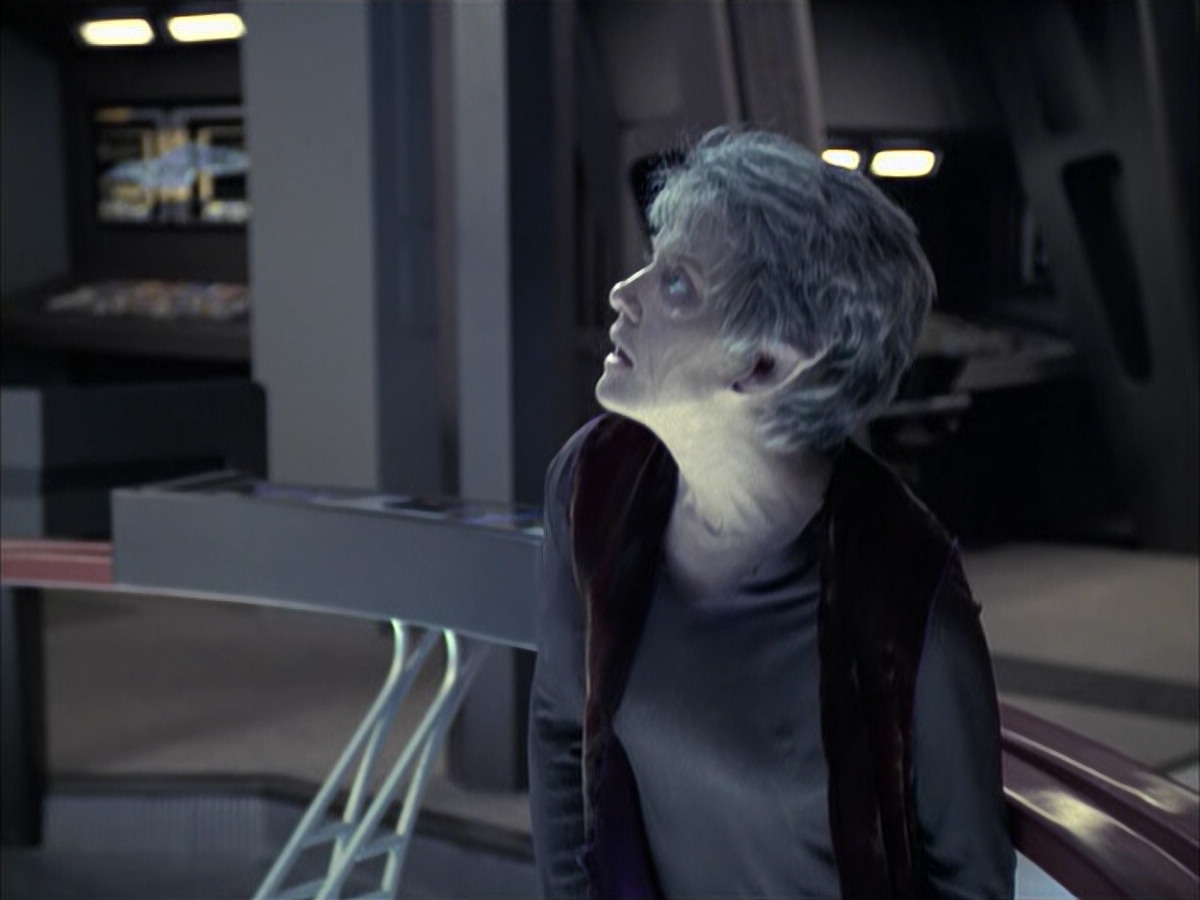 extant_StarTrek_VOY_6x23-Fury_00517.jpg