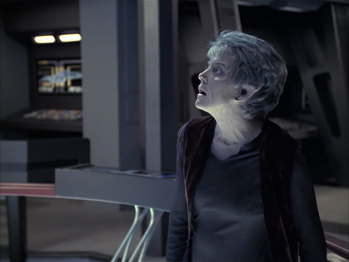 extant_StarTrek_VOY_6x23-Fury_00518.jpg