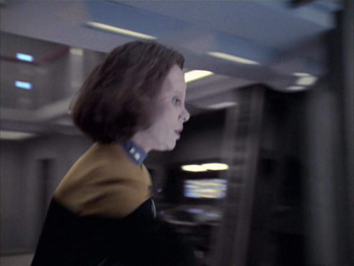 extant_StarTrek_VOY_6x23-Fury_00553.jpg