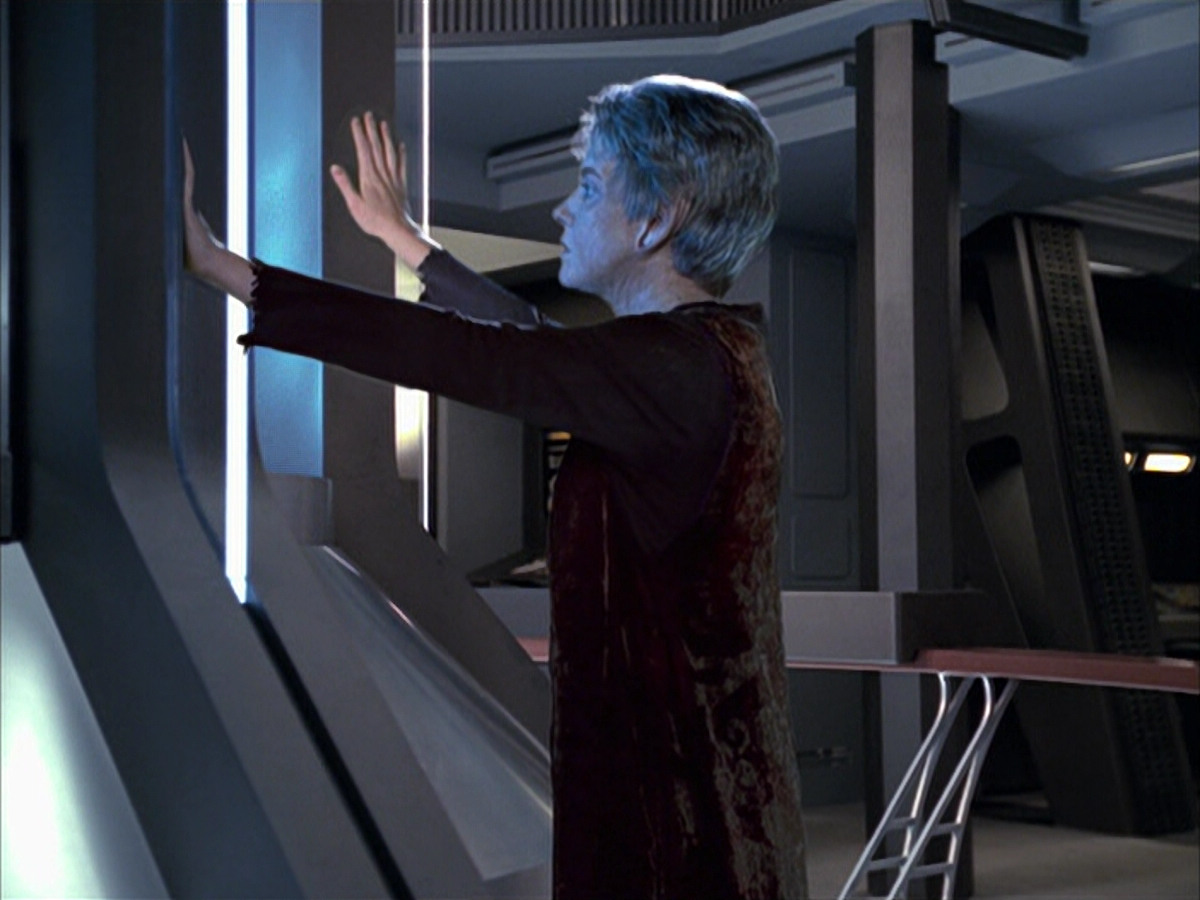 extant_StarTrek_VOY_6x23-Fury_00606.jpg