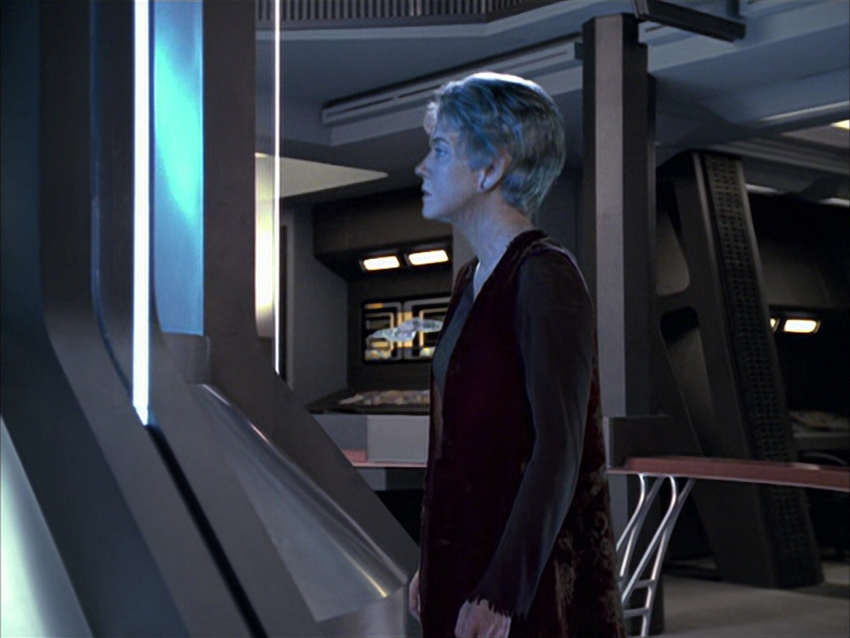 extant_StarTrek_VOY_6x23-Fury_00609.jpg