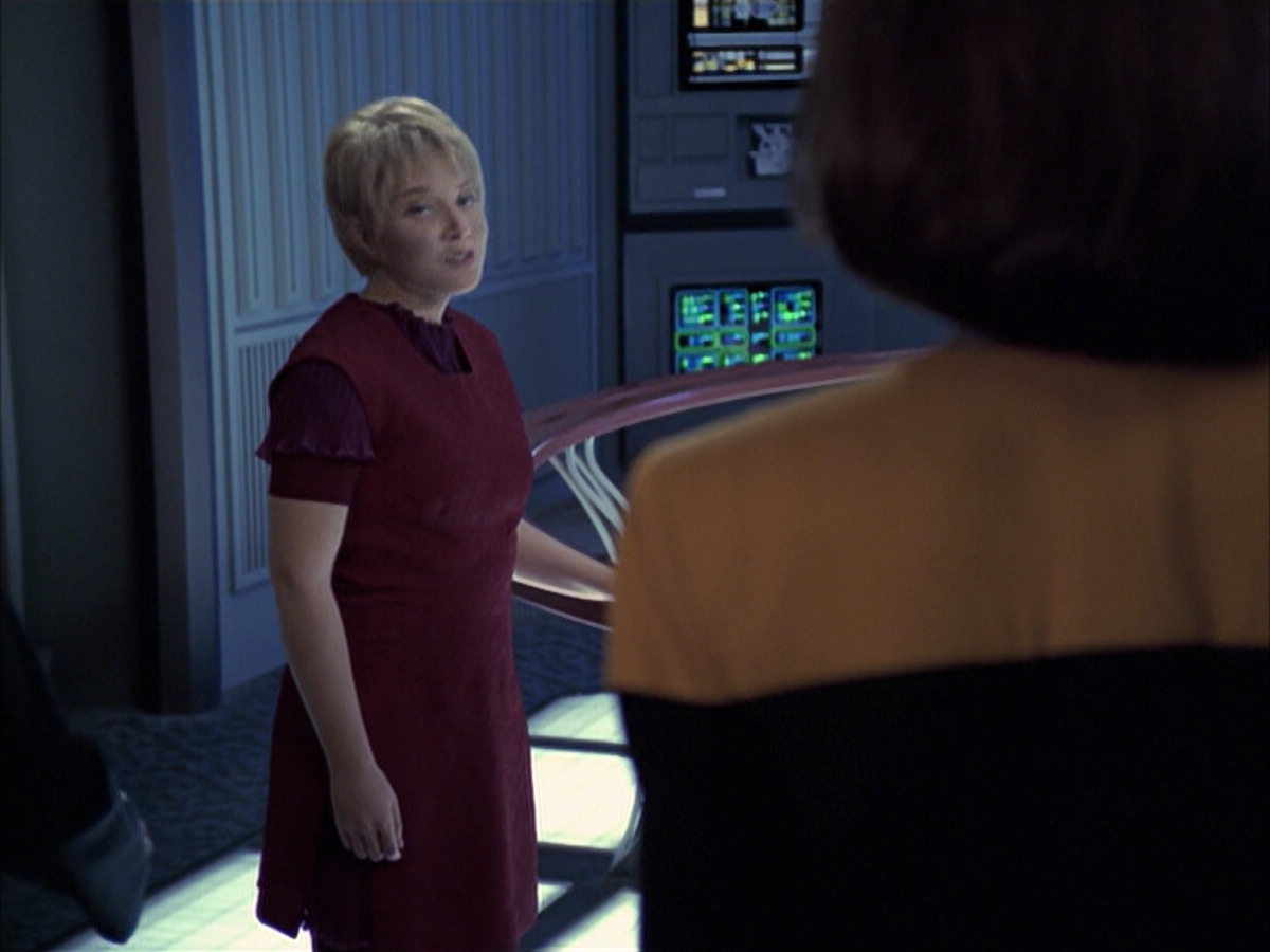 extant_StarTrek_VOY_6x23-Fury_00632.jpg