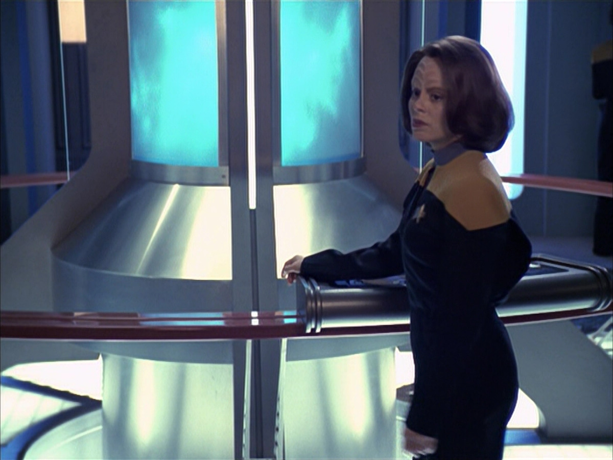 extant_StarTrek_VOY_6x23-Fury_00654.jpg