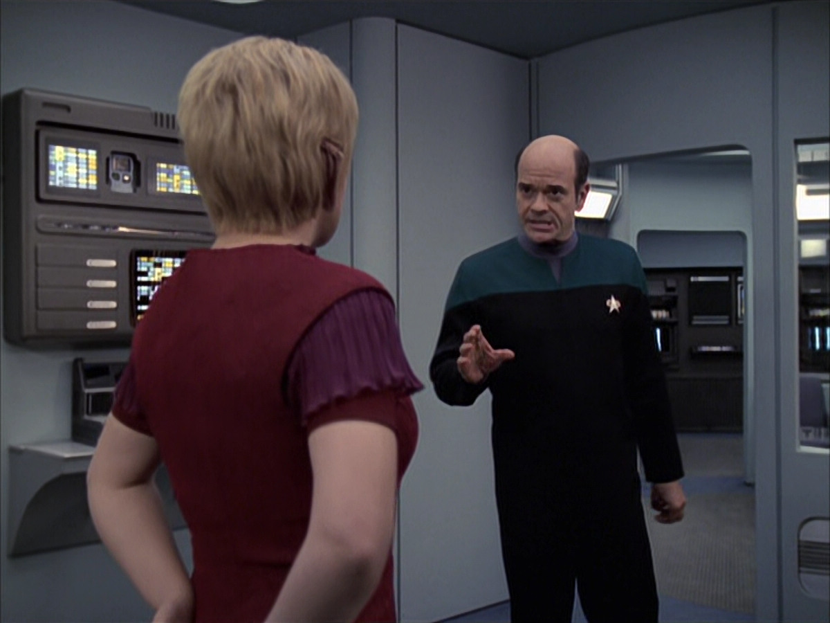 extant_StarTrek_VOY_6x23-Fury_00706.jpg