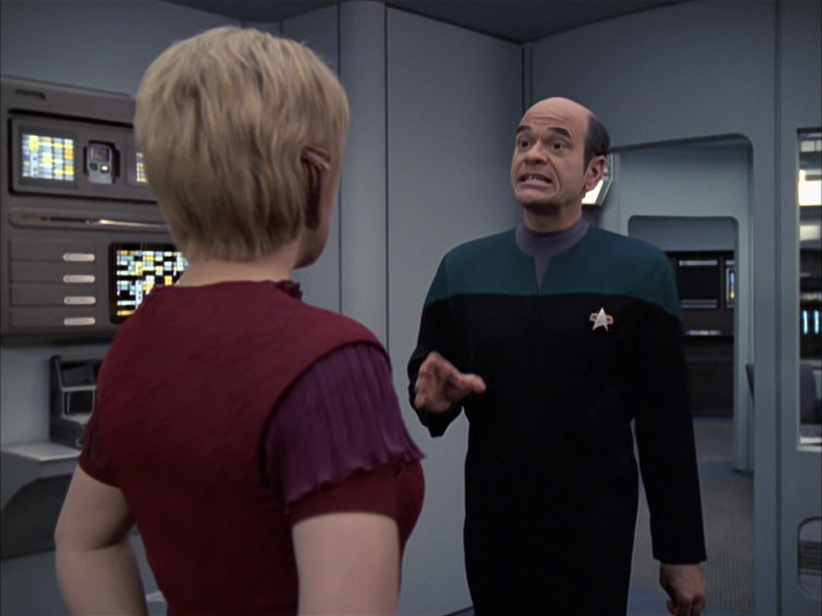 extant_StarTrek_VOY_6x23-Fury_00707.jpg