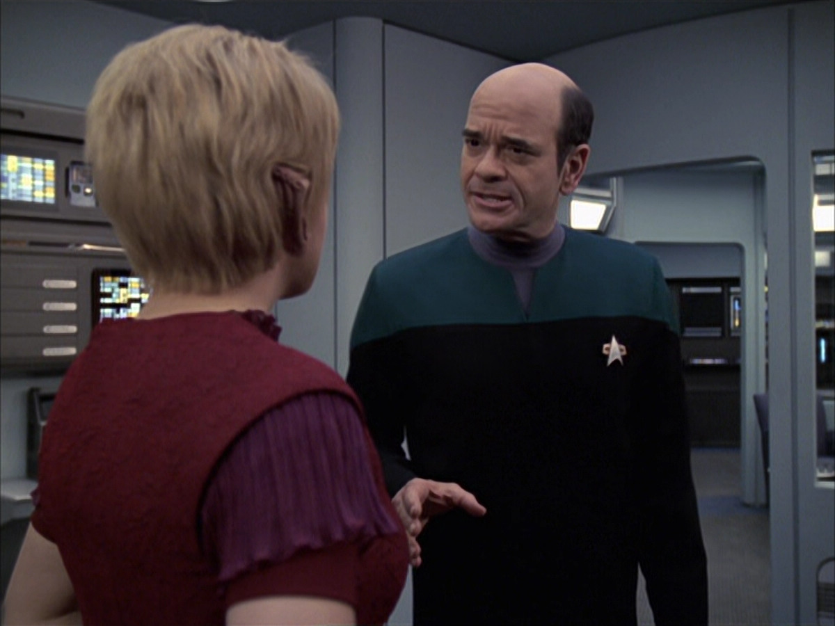 extant_StarTrek_VOY_6x23-Fury_00709.jpg