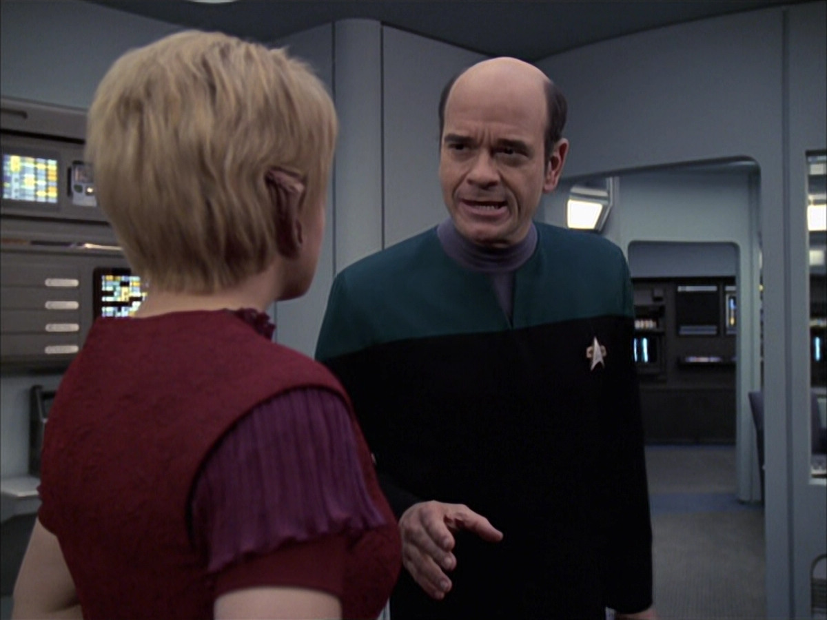 extant_StarTrek_VOY_6x23-Fury_00710.jpg